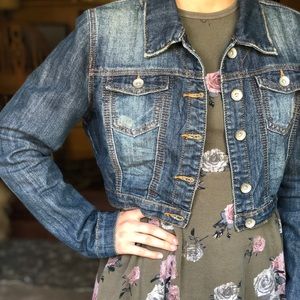 Crop denim jacket, dark blue jean with fade design